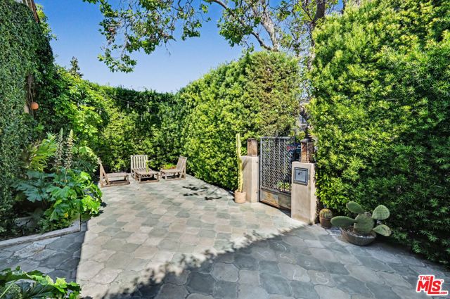 6356 Drexel Avenue, Los Angeles, CA 90048