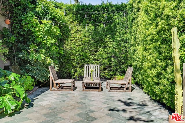 6356 Drexel Avenue, Los Angeles, CA 90048