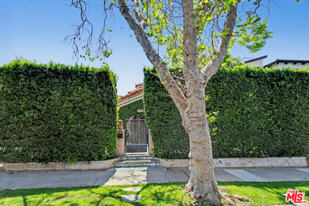 6356 Drexel Avenue, Los Angeles, CA 90048