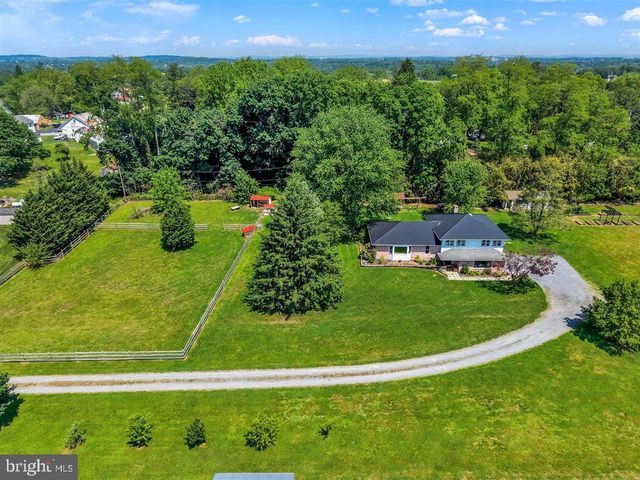 17-19 MARTICVILLE RD, Lancaster, PA 17603