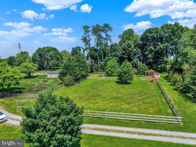 17-19 MARTICVILLE RD, Lancaster, PA 17603
