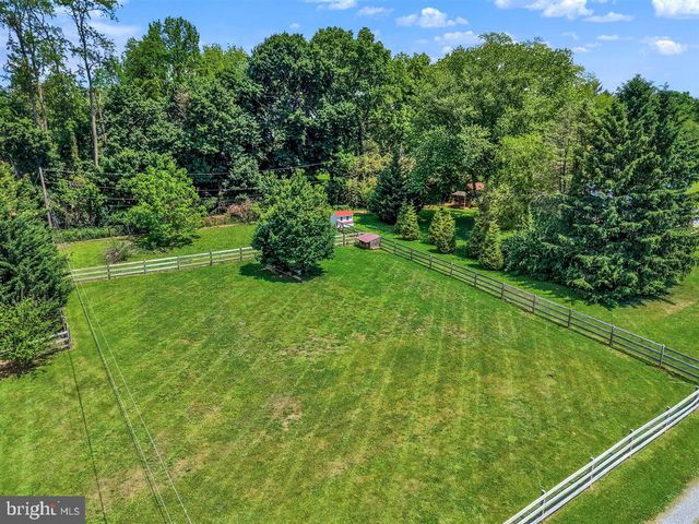 17-19 MARTICVILLE RD, Lancaster, PA 17603