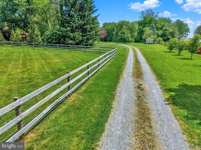 17-19 MARTICVILLE RD, Lancaster, PA 17603