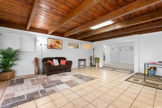 1458 Uluhala Place, Kailua, HI 96734