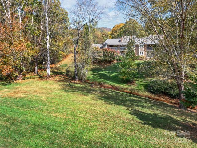 8 Willow Tree Run 8, Asheville, NC 28803