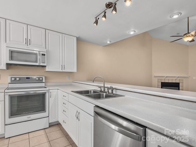 8 Willow Tree Run 8, Asheville, NC 28803