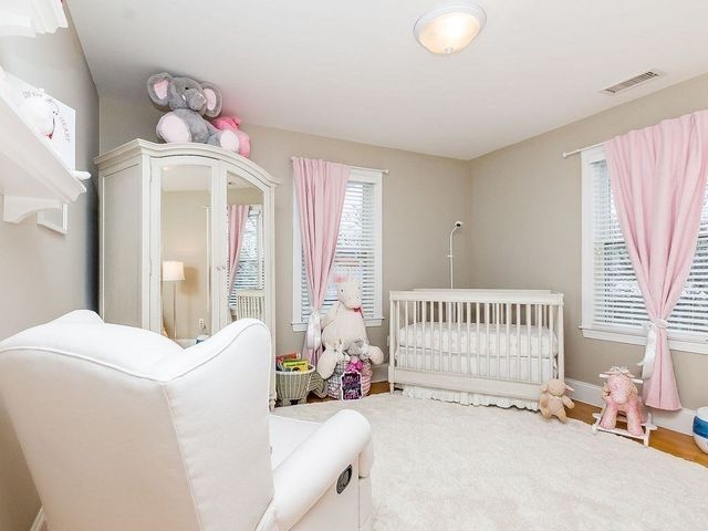 51 Eliot St 51, Watertown, MA 02472