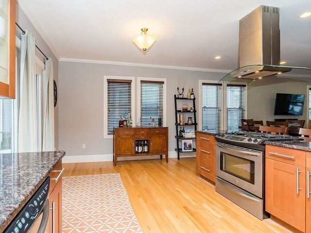 51 Eliot St 51, Watertown, MA 02472