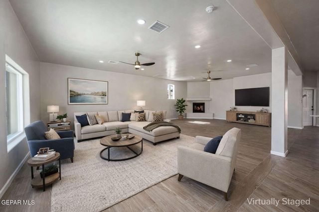 104 CHALK MOUNTAIN Court, Santa Teresa, NM 88008
