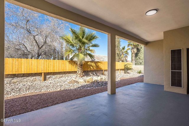 104 CHALK MOUNTAIN Court, Santa Teresa, NM 88008