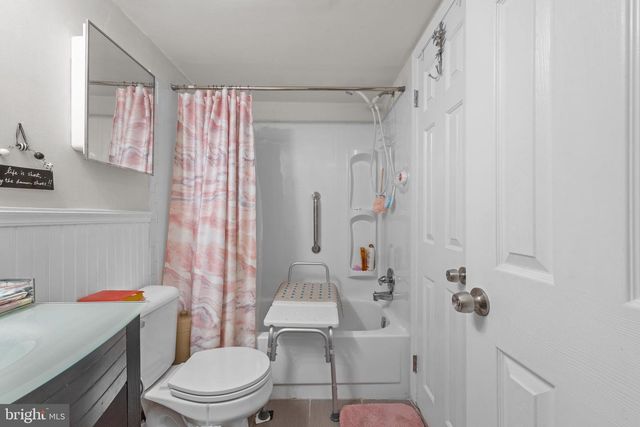 600 HAZELL LN, Philadelphia, PA 19116