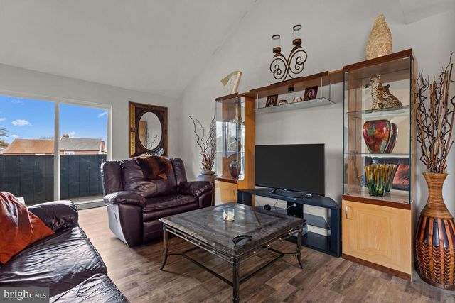 600 HAZELL LN, Philadelphia, PA 19116