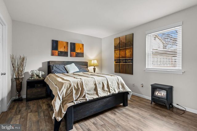 600 HAZELL LN, Philadelphia, PA 19116