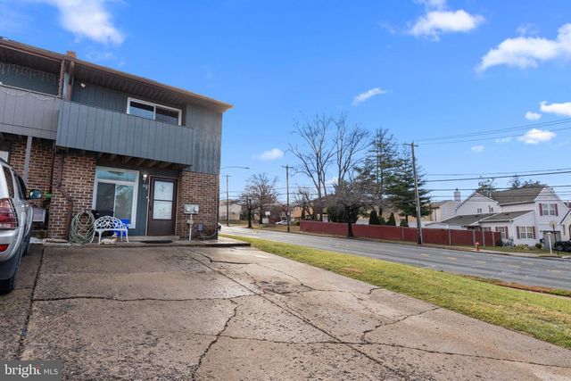 600 HAZELL LN, Philadelphia, PA 19116