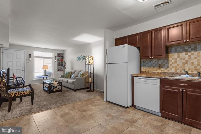 600 HAZELL LN, Philadelphia, PA 19116