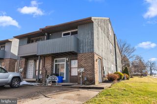 600 HAZELL LN, Philadelphia, PA 19116