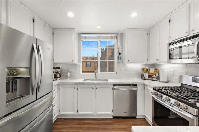 5 Dietes Court, Ladera Ranch, CA 92694