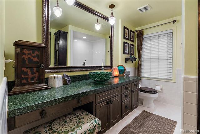 4170 Sandy Lane, Bloomfield Hills, MI 48301