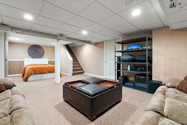 4170 Sandy Lane, Bloomfield Hills, MI 48301