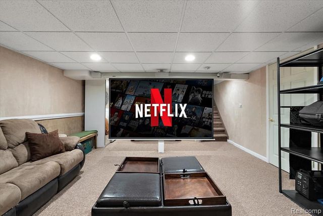 4170 Sandy Lane, Bloomfield Hills, MI 48301