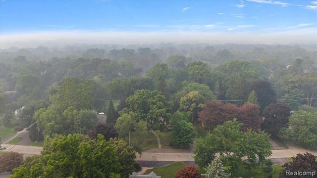 4170 Sandy Lane, Bloomfield Hills, MI 48301