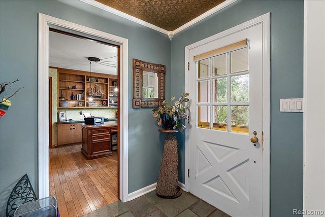 4170 Sandy Lane, Bloomfield Hills, MI 48301