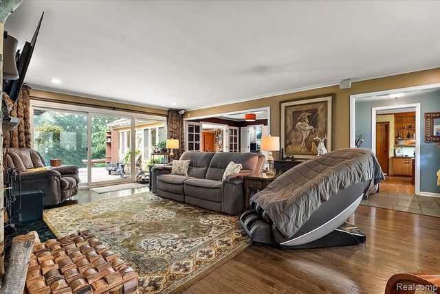4170 Sandy Lane, Bloomfield Hills, MI 48301