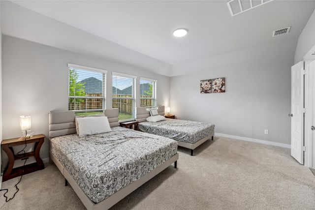 383 Silver Springs Lane, Lavon, TX 75166