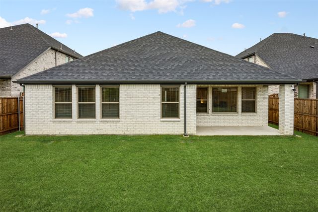 383 Silver Springs Lane, Lavon, TX 75166