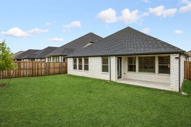 383 Silver Springs Lane, Lavon, TX 75166