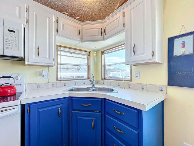 3333 26TH AVENUE E 1099, Bradenton, FL 34208