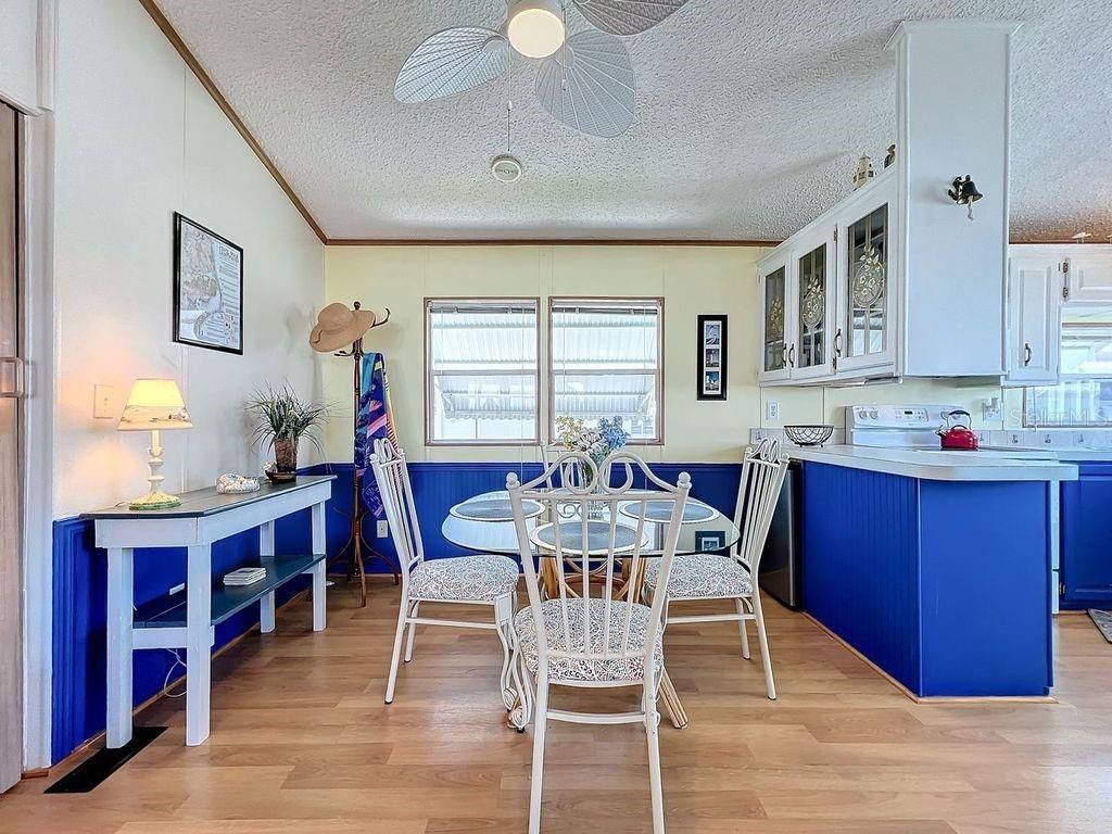Image 15 of property listing at 3333 26TH AVENUE E 1099, Bradenton, FL 34208