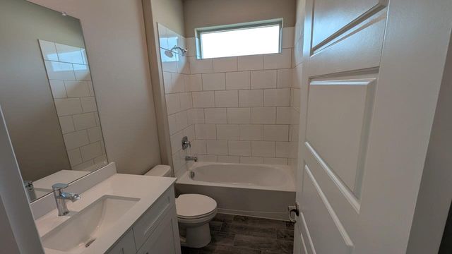 1252 BELTWAY Lane, Granbury, TX 76048