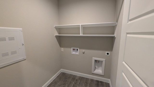 1252 BELTWAY Lane, Granbury, TX 76048