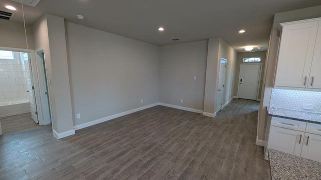 1252 BELTWAY Lane, Granbury, TX 76048