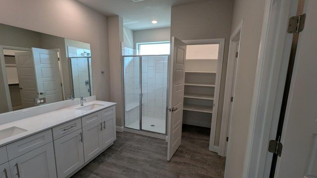 1252 BELTWAY Lane, Granbury, TX 76048