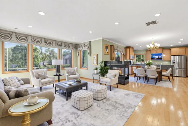 301 Plymouth Road, Minnetonka, MN 55305