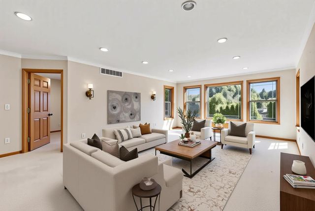 301 Plymouth Road, Minnetonka, MN 55305