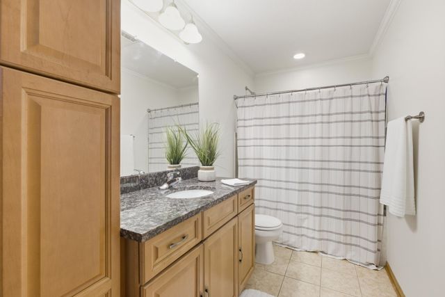 301 Plymouth Road, Minnetonka, MN 55305