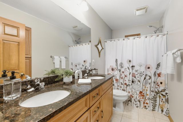 301 Plymouth Road, Minnetonka, MN 55305