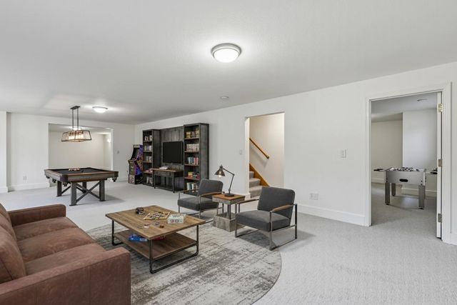 301 Plymouth Road, Minnetonka, MN 55305