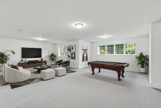 301 Plymouth Road, Minnetonka, MN 55305