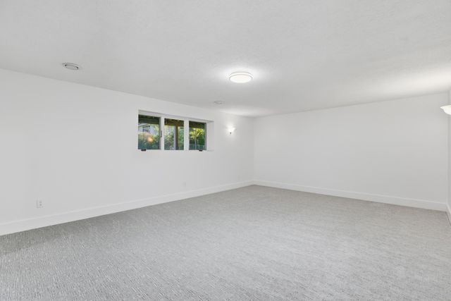 301 Plymouth Road, Minnetonka, MN 55305