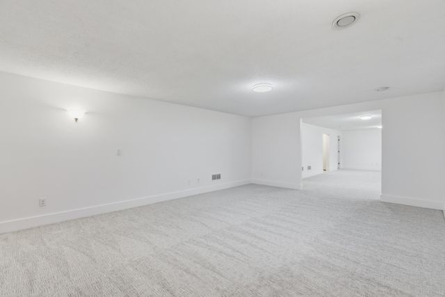 301 Plymouth Road, Minnetonka, MN 55305