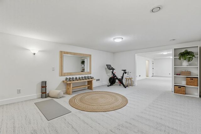 301 Plymouth Road, Minnetonka, MN 55305