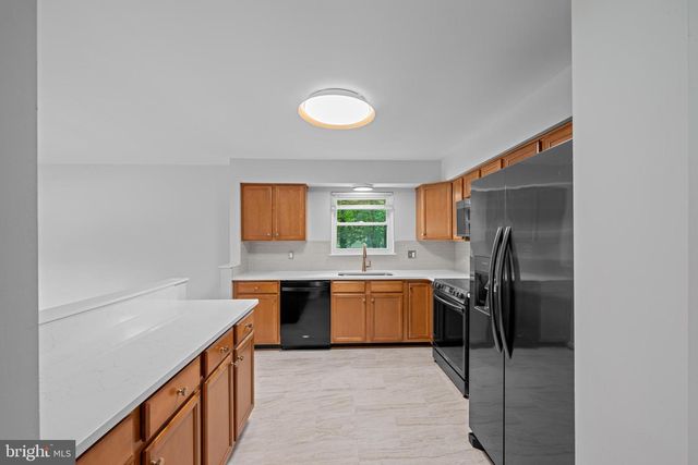 100 OAK DR, Annapolis, MD 21403