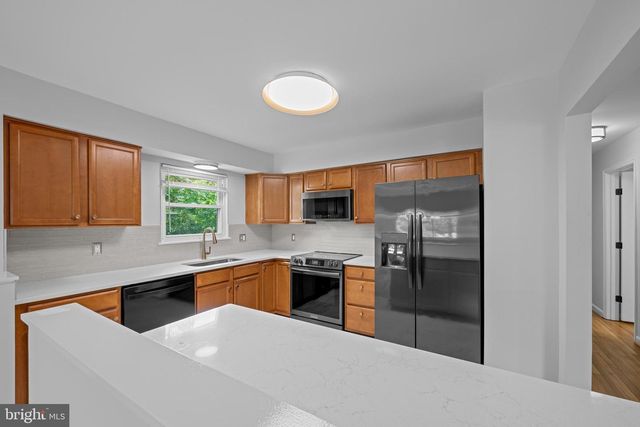 100 OAK DR, Annapolis, MD 21403