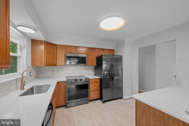 100 OAK DR, Annapolis, MD 21403