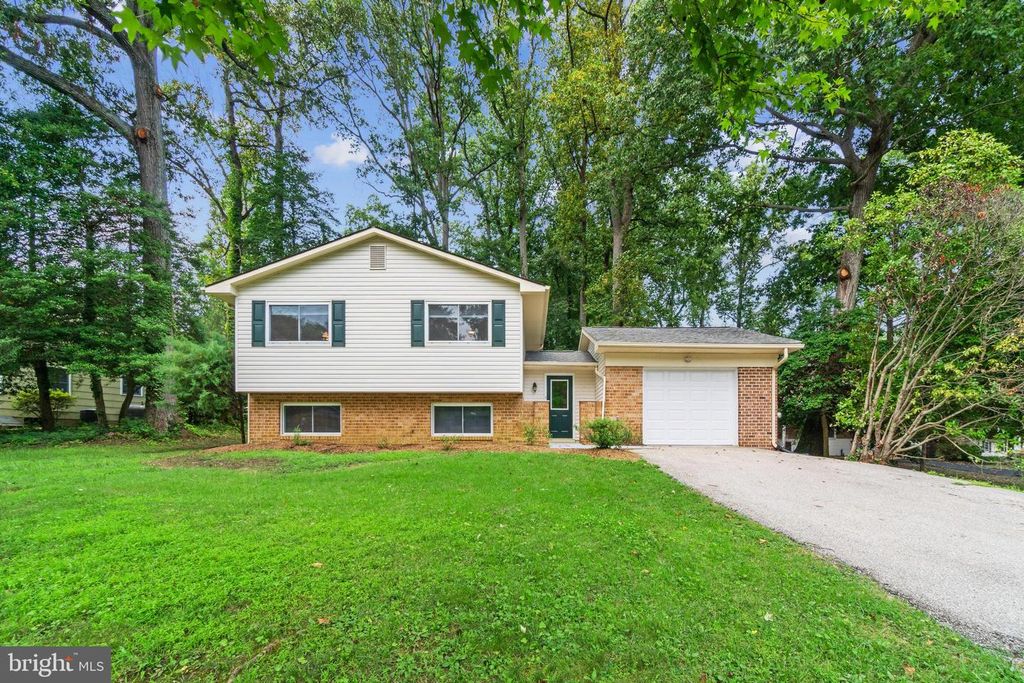 100 OAK DR, Annapolis, MD 21403