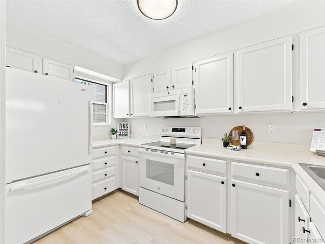 11155 W 17th Avenue 105, Denver, CO 80215